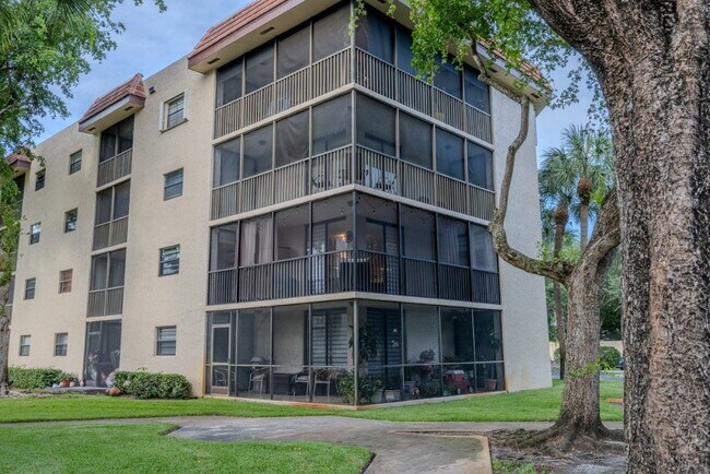 Photo - 10451 W Broward Blvd Unidad 201