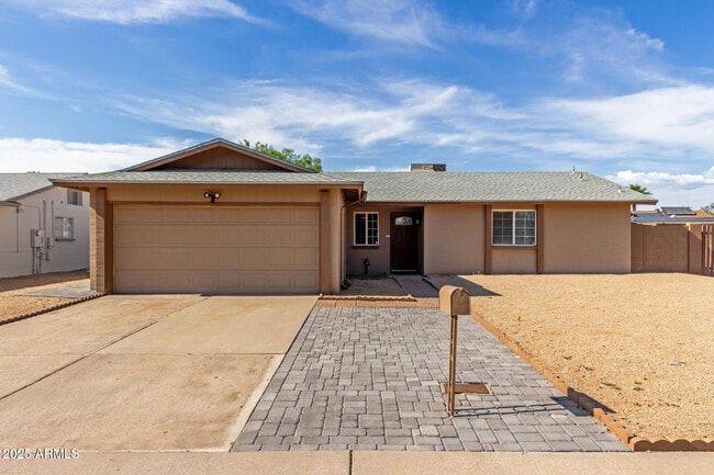Photo - 1002 W Villa Rita Dr House