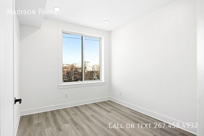 Photo - 2230 E Somerset St Unit 214
