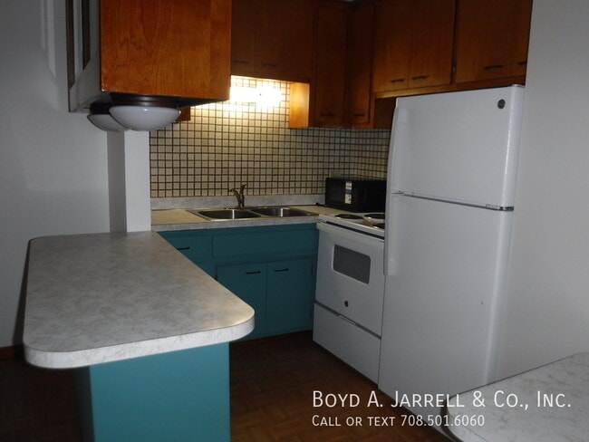 Building Photo - 431 Dixie Hwy Unit 006 B19