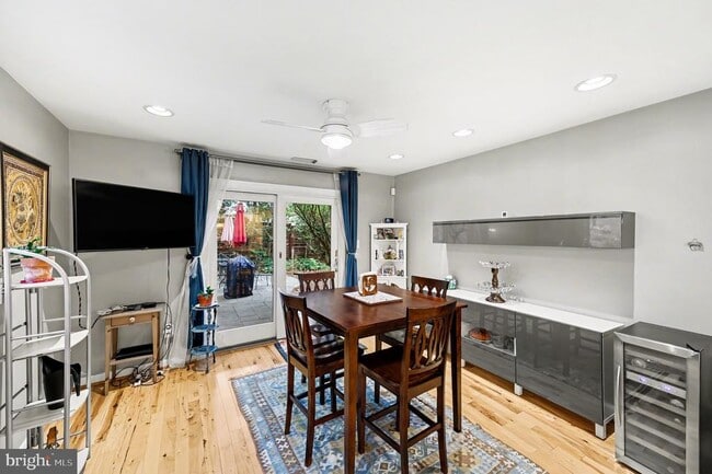 Photo - 6306 Beachway Dr