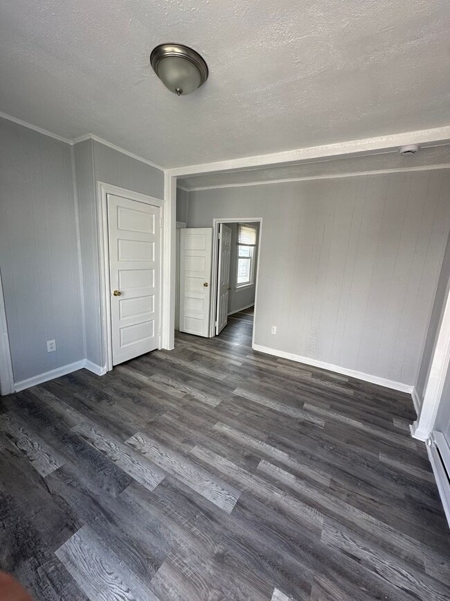Building Photo - 415 Kent Rd Unit 3
