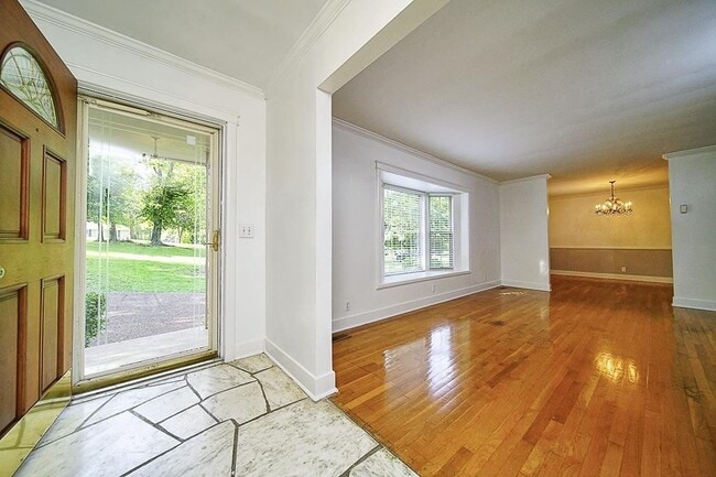 Photo - Beautiful 4-bedroom, 3-bathroom home located in the highly desirable Crieve Hall area!