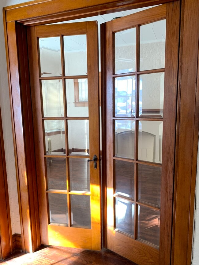 Photo - 5039 21st Ave Unit Front  1