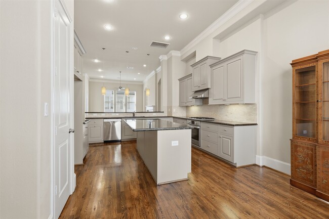 Photo - 2707 Cohn Trails Ln