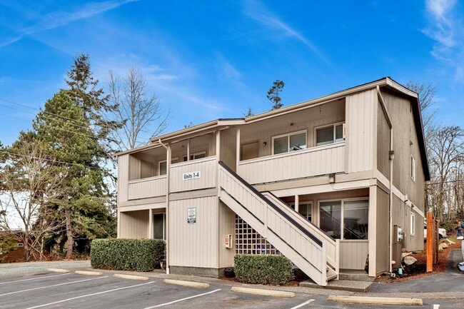 Building Photo - Viking Suites Rental