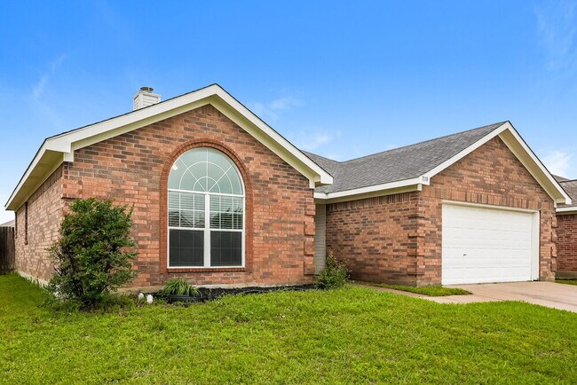 Photo - 7110 Myna Dr