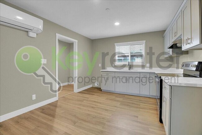 Photo - 3037 San Diego Way