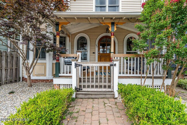 Photo - 145 Mt Hermon Way