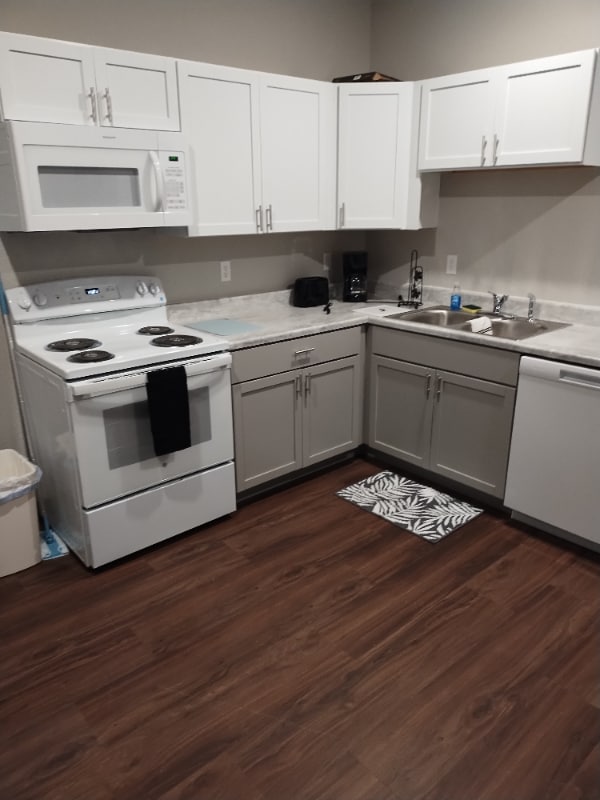 Photo - 5833 Homewood Dr Unit 102