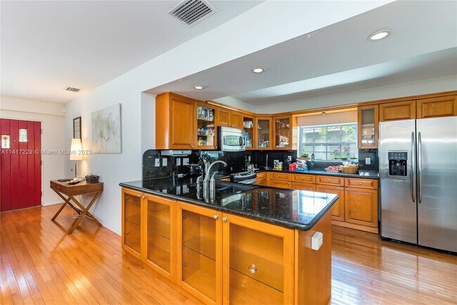 Photo - 4416 SW 14th St