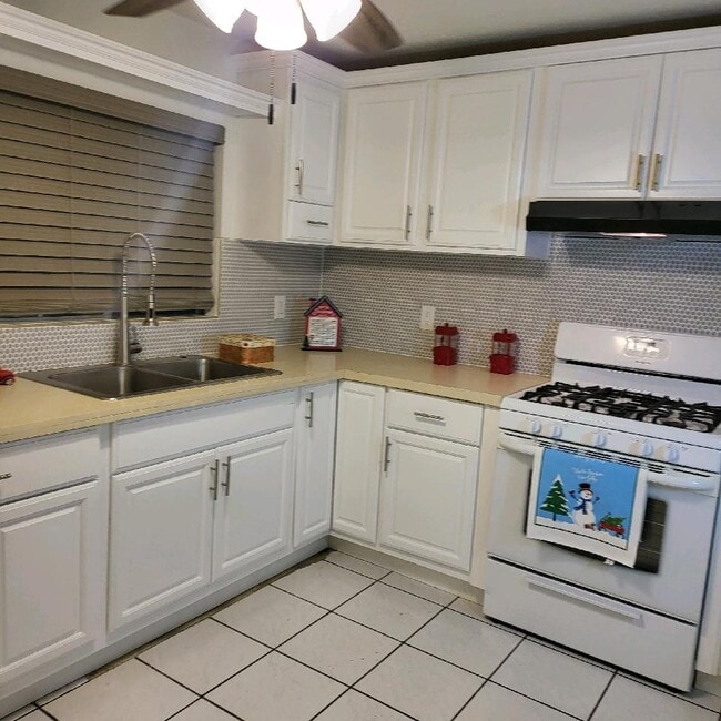 Photo - 639 Missouri Ave