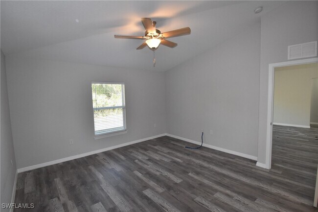 Photo - 4970 Ageman Ave