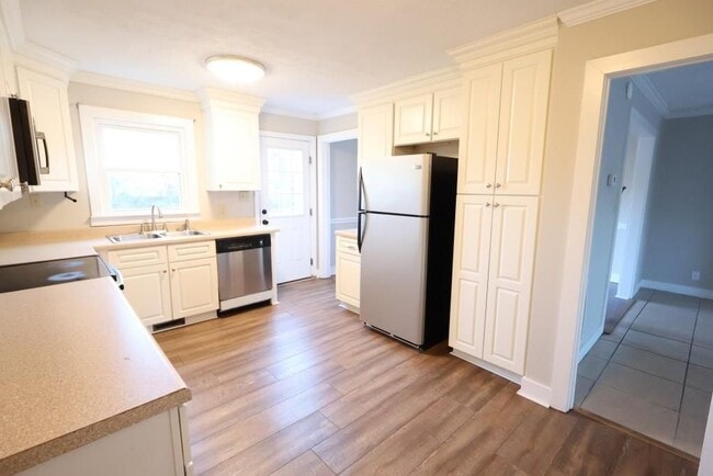 Photo - 1985 Briarcliff Rd