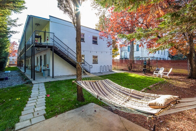 Edgewood Mews