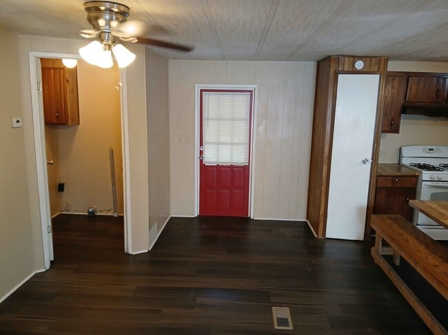 Photo - 5576 Helm Ln