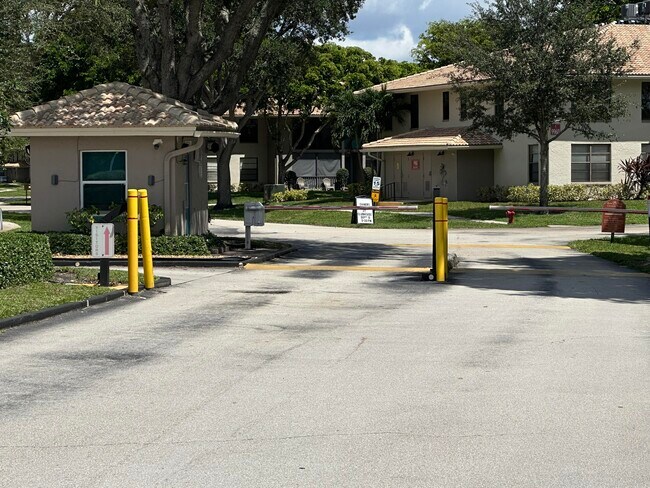 Photo - 9845 Pineapple Tree Dr Unit 208