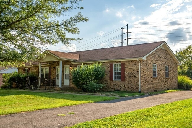Building Photo - 1184 Meadowview Dr Unit 1186