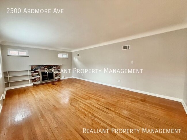 Photo - 2500 Ardmore Ave