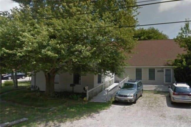 Building Photo - 32 Pemberton Ave Rental
