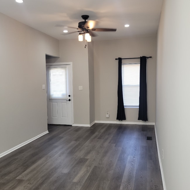 Photo - 3962 Evans Ave