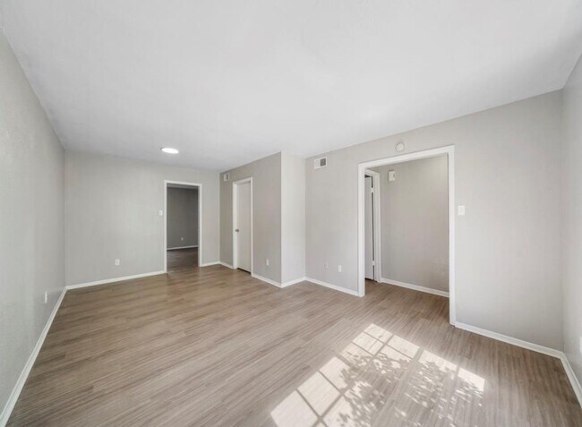 Photo - 9204 Campbell Rd