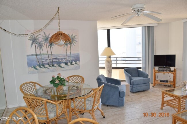 Photo - 3023 S Atlantic Ave Unidad 406