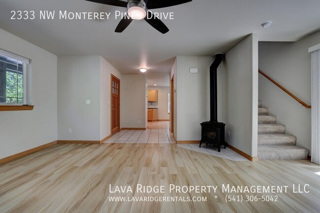 2333 NW Monterey Pines Dr