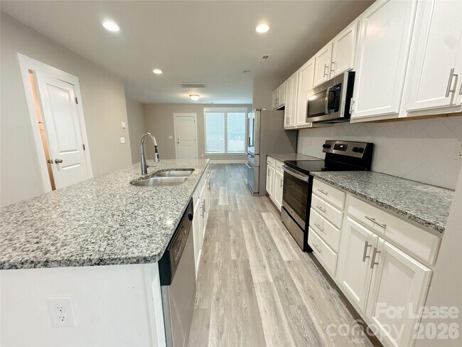 Photo - 807 McArthur Ave