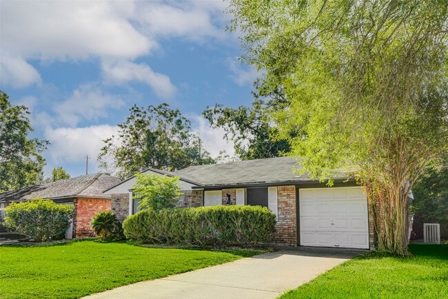 Photo - 3715 Heatherbloom Dr
