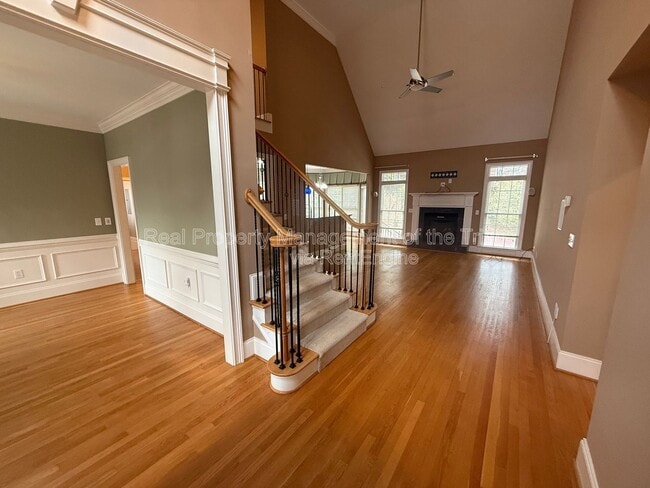 Photo - 2528 N Beech Ln