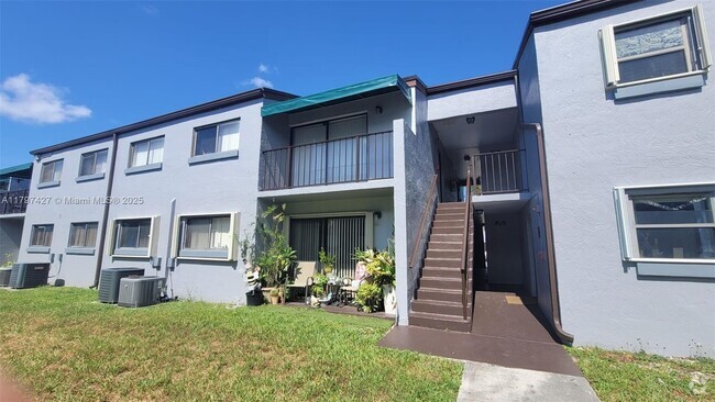 Building Photo - 7405 SW 152nd Ave Unit 3-206 Rental