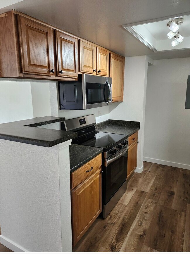 Photo - Woodside Village Unit 1-101