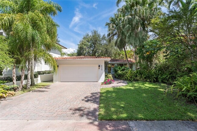 Photo - 605 Altara Ave