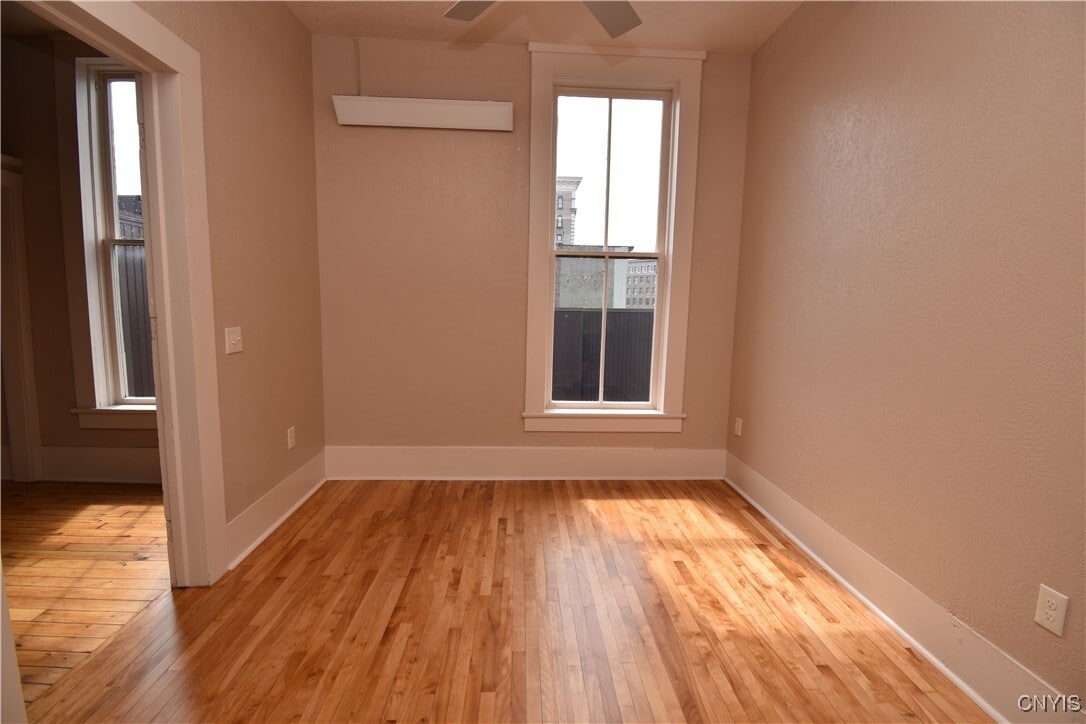 Photo - 170 Court St