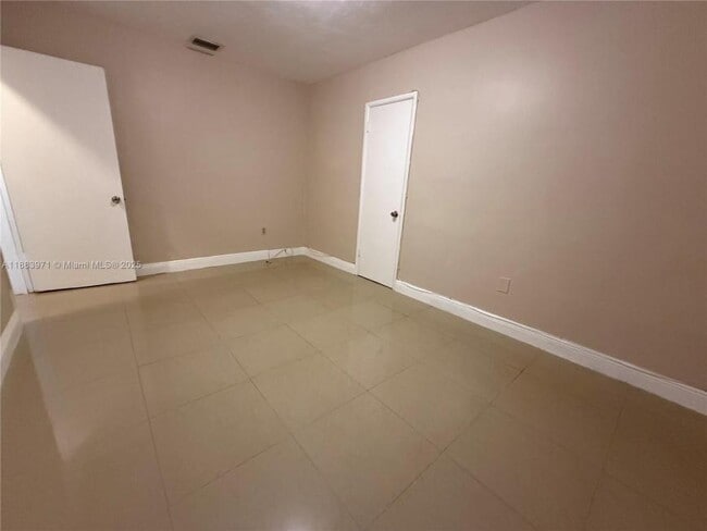 Photo - 3 bedroom in Miramar FL 33023