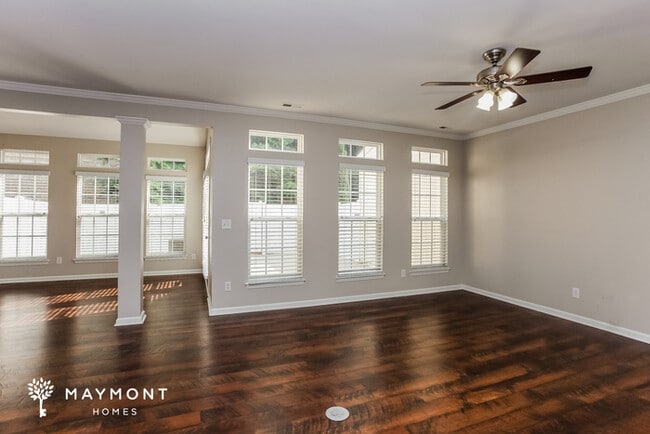 Photo - 130 N Arcadian Way