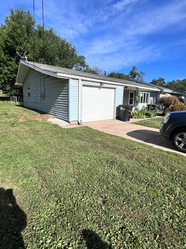 Photo - Beautiful 3 bed South Omaha/Hanscom Park Home COMING SOON!