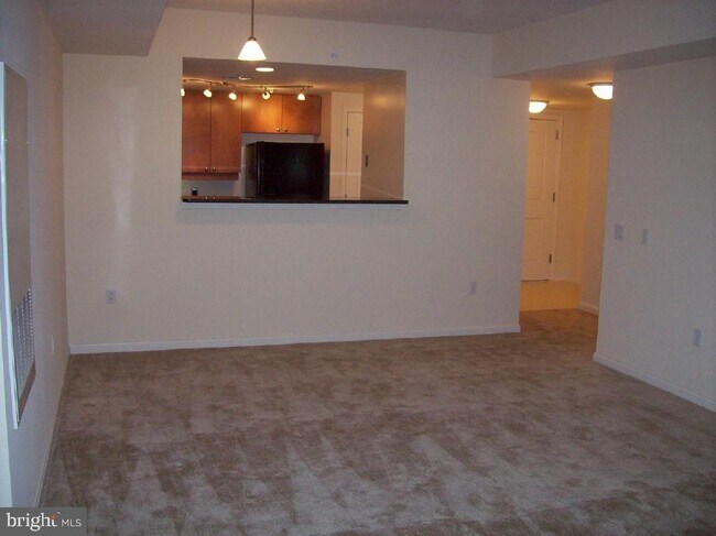 Photo - 930 Wayne Ave