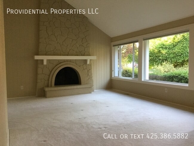 Building Photo - 14207 SE 45th Pl