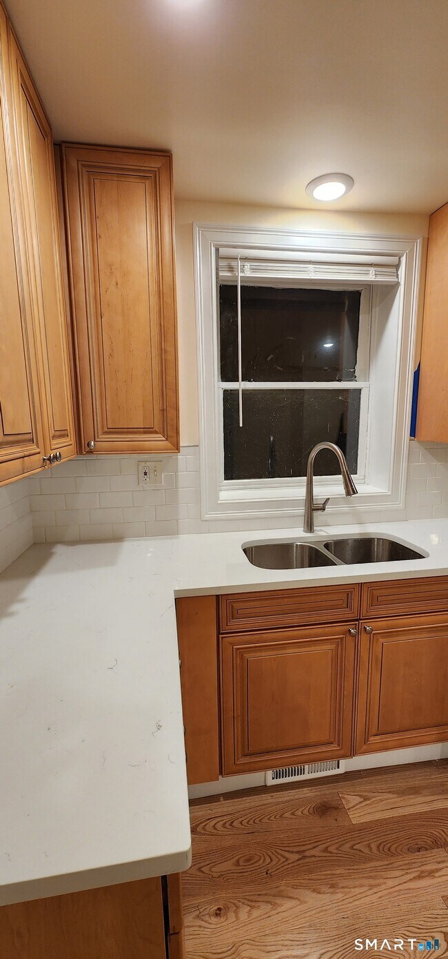 Photo - 720 Main St Unit 1st Floor