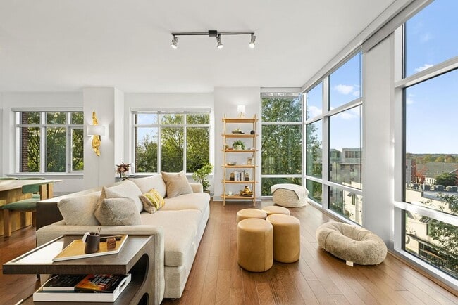 Photo - Ashton South End