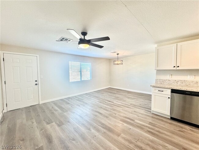 Photo - 2081 S Dandelion St