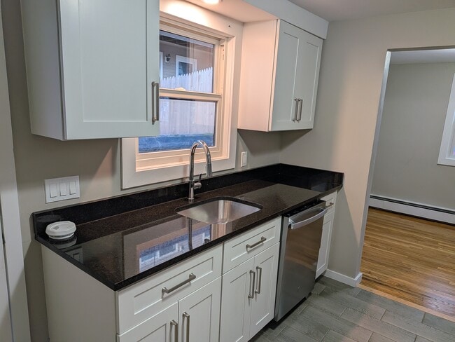 Photo - 92 North St Unit 1