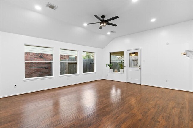 Photo - 15323 Redbud Berry Way