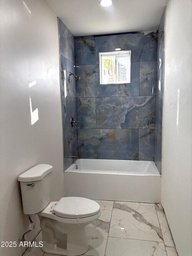 Photo - 4000 Santa Fe Ave