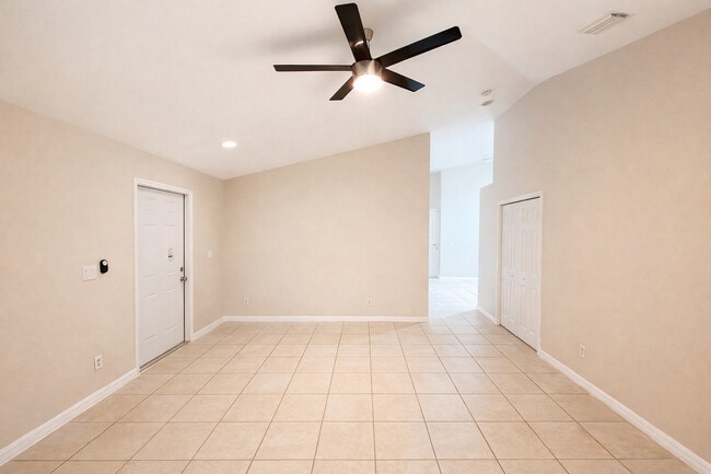 Photo - 315 Melissa Dr