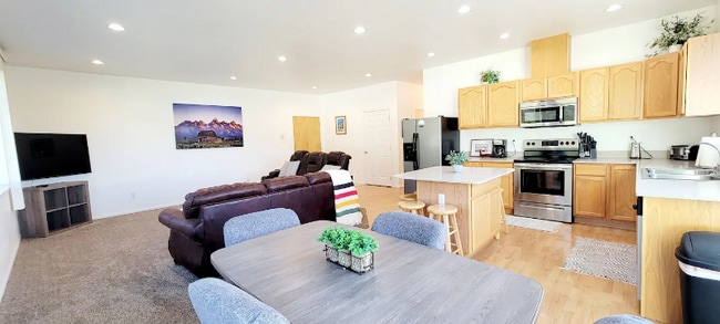 Photo - 228 Jensen Rd Unit Apt. B