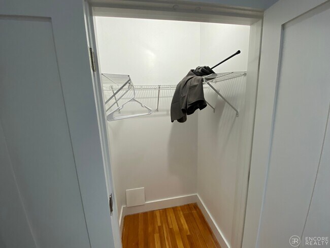 Photo - 21 Regent Cir Unit 3