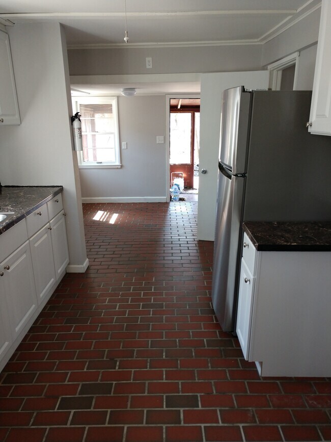 Photo - 1213 Irvine Ave NW
